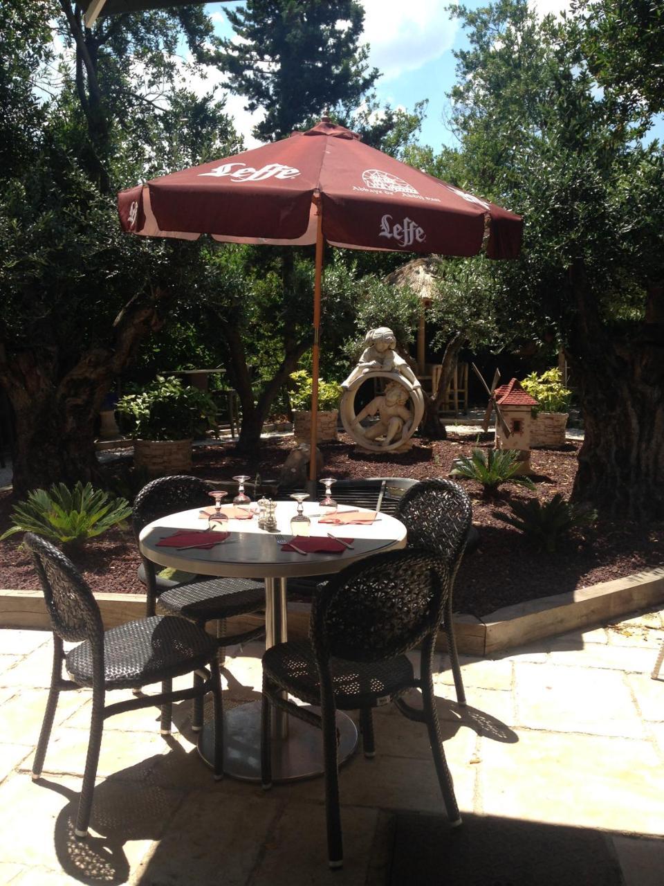 Le Jardin Des Oliviers Hotel Sigean Buitenkant foto